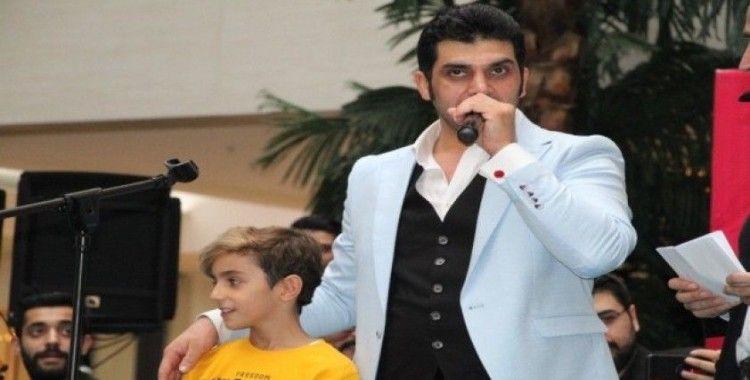 Popstar Bayhan Batman’da konser verdi