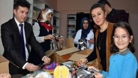 'Oyuncak kardeşliği' köy okulu öğrencilerinin yüzünü güldürdü