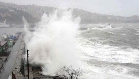 Zonguldak'ta 7 metrelik dev dalgalar!