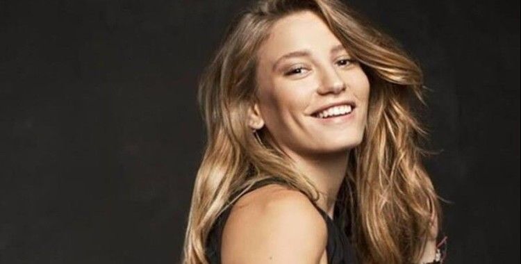 Serenay Sarıkaya, iddialı paylaşımlarına bir yenisini daha ekledi