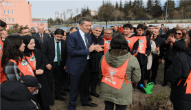 MEB ve TEMA 'Toprak Dede' anısına fidan dikti