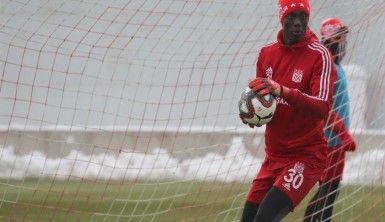 Sivasspor, soğuğu fırsata çeviriyor