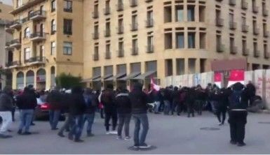 Lübnan’da yeni hükümet oturumuna protesto