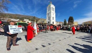 Yunanistan'da ezan sesleri yükseldi