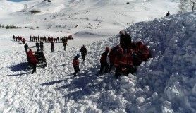 Erciyes'te çığ tatbikatı nefes kesti