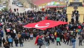 Şehitlere saygı, hain saldırıya tepki yürüyüşü yapıldı