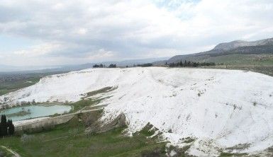 Koronavirüs Pamukkale travertenlerine yaradı