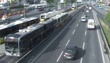 Kontrollü hayatın başlamasının ardından İstanbul'da trafik yoğunluğu