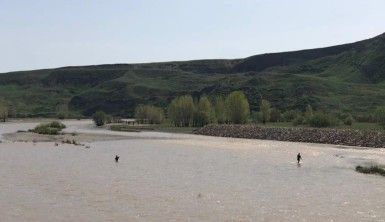 Aras Nehri'nde kaybolan şahsı arama çalışmalarına başlandı