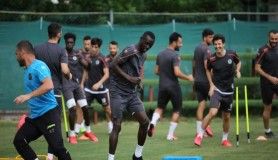 Alanyaspor'da ikinci kez yapılan Kovid-19 testinin sonuçları da negatif çıktı