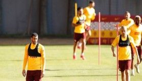 Galatasaray günü çift antrenmanla geçirdi