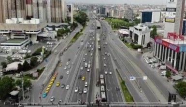 E5 kara yolundaki trafik yoğunluğu havadan görüntülendi