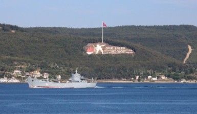 Rus savaş gemisi Çanakkale Boğazı'ndan geçti