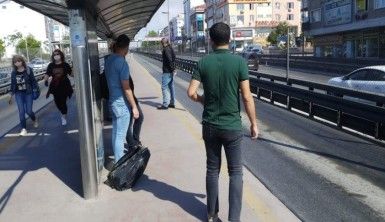 Ayakta yolcu düzenlemesinin ardından metrobüste yeni dönem