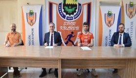 İnegöl Belediyespor, Caner Çiçekoğlu ile sözleşme imzaladı