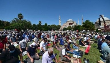 Ayasofya'da 86 yıl sonra ilk namaz