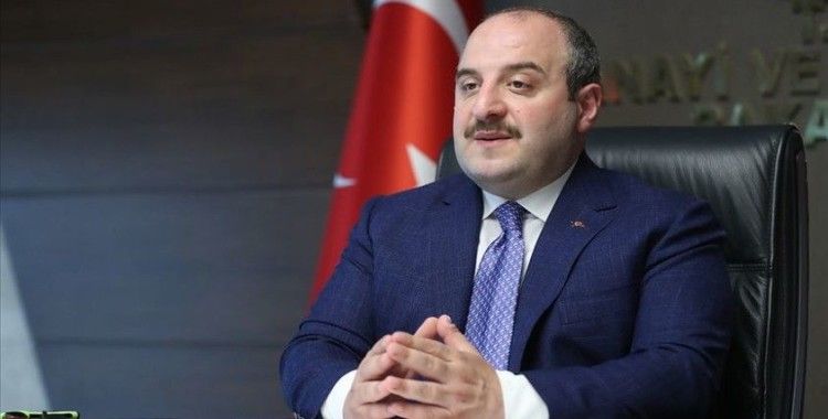 Bakan Varank'tan Kovid-19 aşısı açıklaması: Çalışmalarımızın meyvelerini almaya başladık