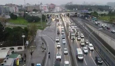 Kısıtlamanın ardından trafik yoğunluğu havadan görüntülendi