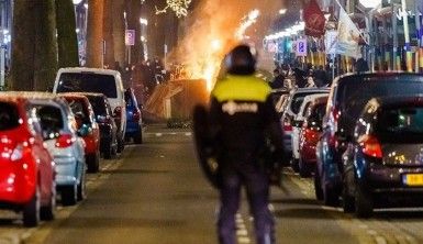 Hollanda'da salgın tedbirlerine karşı protestolar şiddetini arttırdı