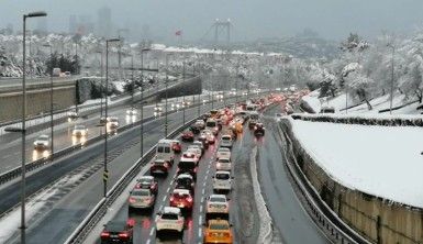 15 Temmuz Şehitler Köprüsü'nde trafik yoğunluğu