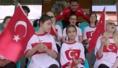 Ziya Selçuk, EURO 2020 Final coşkusuna özel çocuklarımızın gözü, gönlü ve diliyle ortak olmak istedik