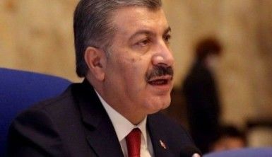 Bakan Koca: 'Hastalığı geçirmiş olan kişilerde hatırlatma aşısının yeterli olacağı Bilim Kurulumuzca değerlendirildi'