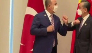 Bakan Çavuşoğlu, Çin Dışişleri Bakanı Wang Yi ile görüştü