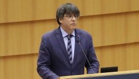 İtalya'da gözaltına alınan Puigdemont'la ilgili kararın haftaya kalabileceği belirtildi