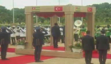 Cumhurbaşkanı Erdoğan, Togo'da resmi tören ile karşılandı