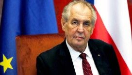 Milos Zeman’ın Covid-19 testinin pozitif çıkmasının ardından yeniden hastaneye kaldırıldı