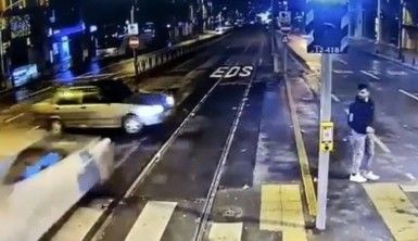 Tramvay yolunda akıl almaz kaza kamerada