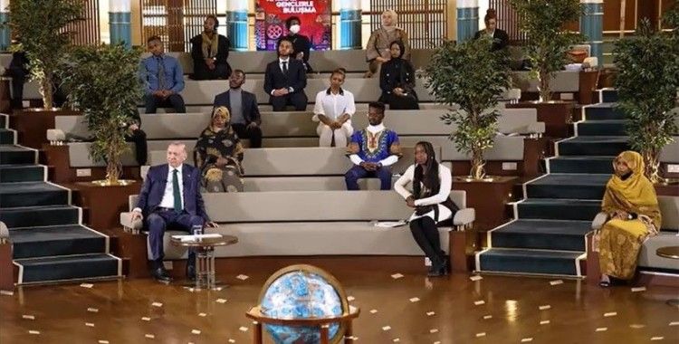 Cumhurbaşkanı Erdoğan'dan Afrikalı gençlerle buluştuğu programa ilişkin paylaşım