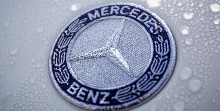 Mercedes Benz, dünya çapında 800 binden fazla aracı arıza nedeniyle geri çağırdı