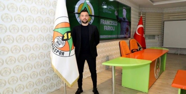 Alanyaspor’da koronavirüs şoku: 7’si futbolcu 12 pozitif