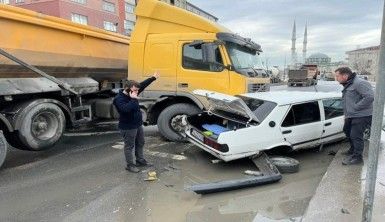 Sultangazi'de feci kaza kamerada, Kıl payı ölümden kurtuldu