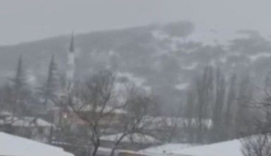 Edirne'de sınırda yoğun kar yağışı