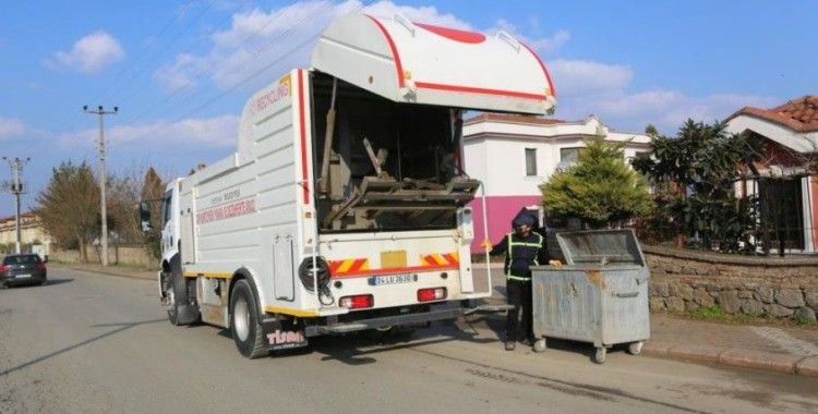 Serdivan’da çöp konteynerlerine bakım yapıldı