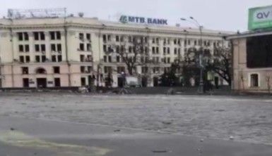 Meydanlarımızı bombalayabilirler ancak bizim ruhumuzu ve özgürlüğümüzü bombalayamazlar