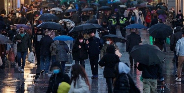 İspanya bundan böyle Kovid-19'a grip muamelesi yapacak