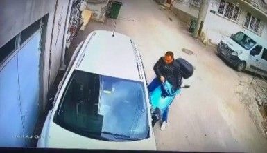 Motosiklet kullanmayı bilmeyen ve motosiklet çalan hırsızın komik anları kameralarda