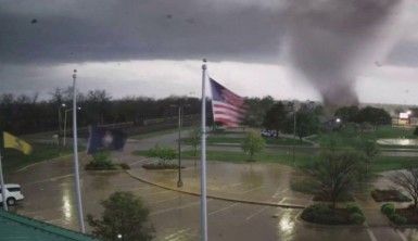 Kansas'taki hortum felaketi