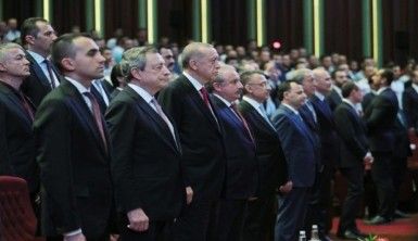 Cumhurbaşkanı Erdoğan, İtalya Başbakanı Draghi ile İtalyan-Türk Dostluk Zirvesi özel konserini izledi