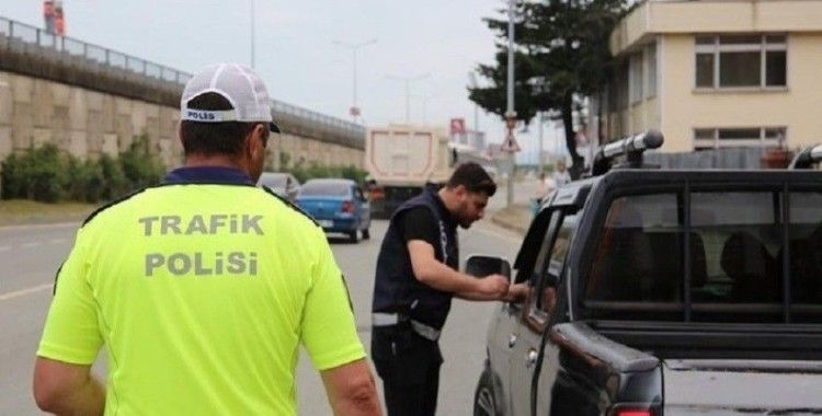 Samsun'da bayram tatilinde 4,25 milyon TL ceza yazıldı, 497 araç trafikten men edildi