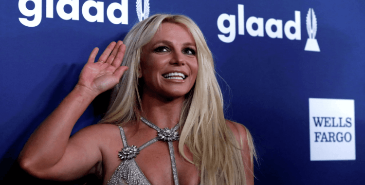 Britney Spears 6 yıl sonra ilk kez şarkı çıkardı