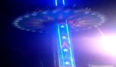 Lunaparktaki dönen salıncak düştü