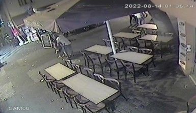 Büyükada'da sokak ortasında kız çocuğunu kaçırmaya çalıştı, vatandaş engelledi