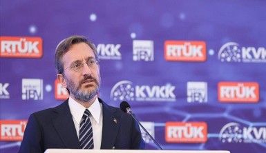 Fahrettin Altun: Kişisel verilerin izinsiz olarak toplanması temel bir insan hakkı ihlalidir