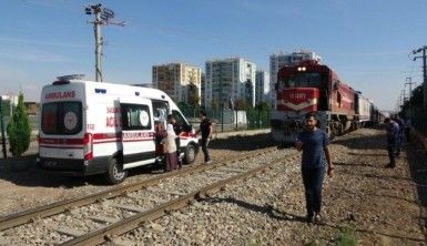 Diyarbakır'da üst geçit yerine yolu kullanan yaşlı adama tren çarptı