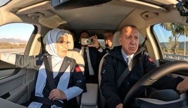 Cumhurbaşkanı Erdoğan'dan anlamlı "Togg" paylaşımı