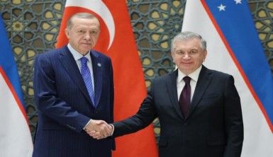 Cumhurbaşkanı Erdoğan, Özbekistan Cumhurbaşkanı Mirziyoyev ile görüştü